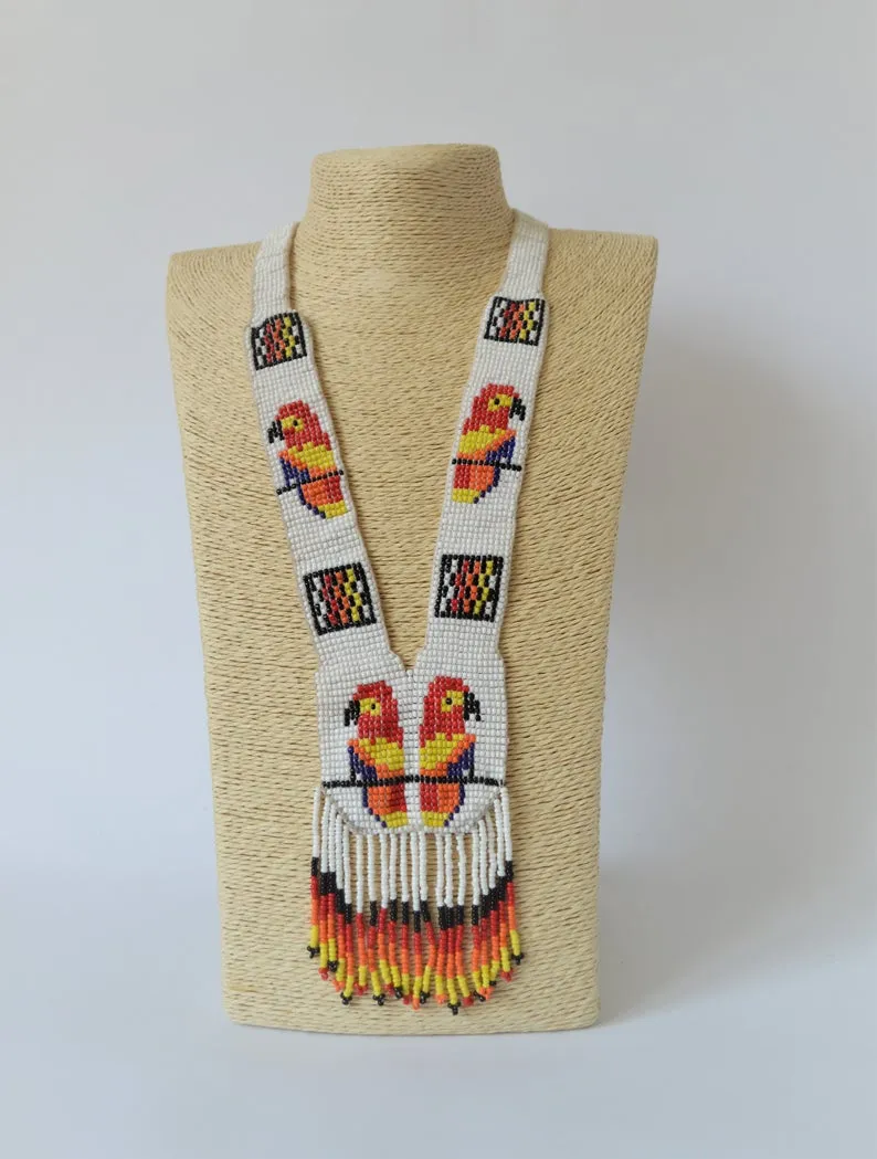 Parrot white beaded necklace